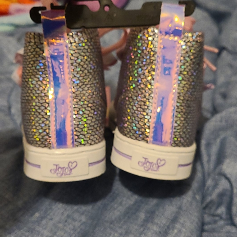 Jo Jo Siwa Sneakers - Picture 4 of 6